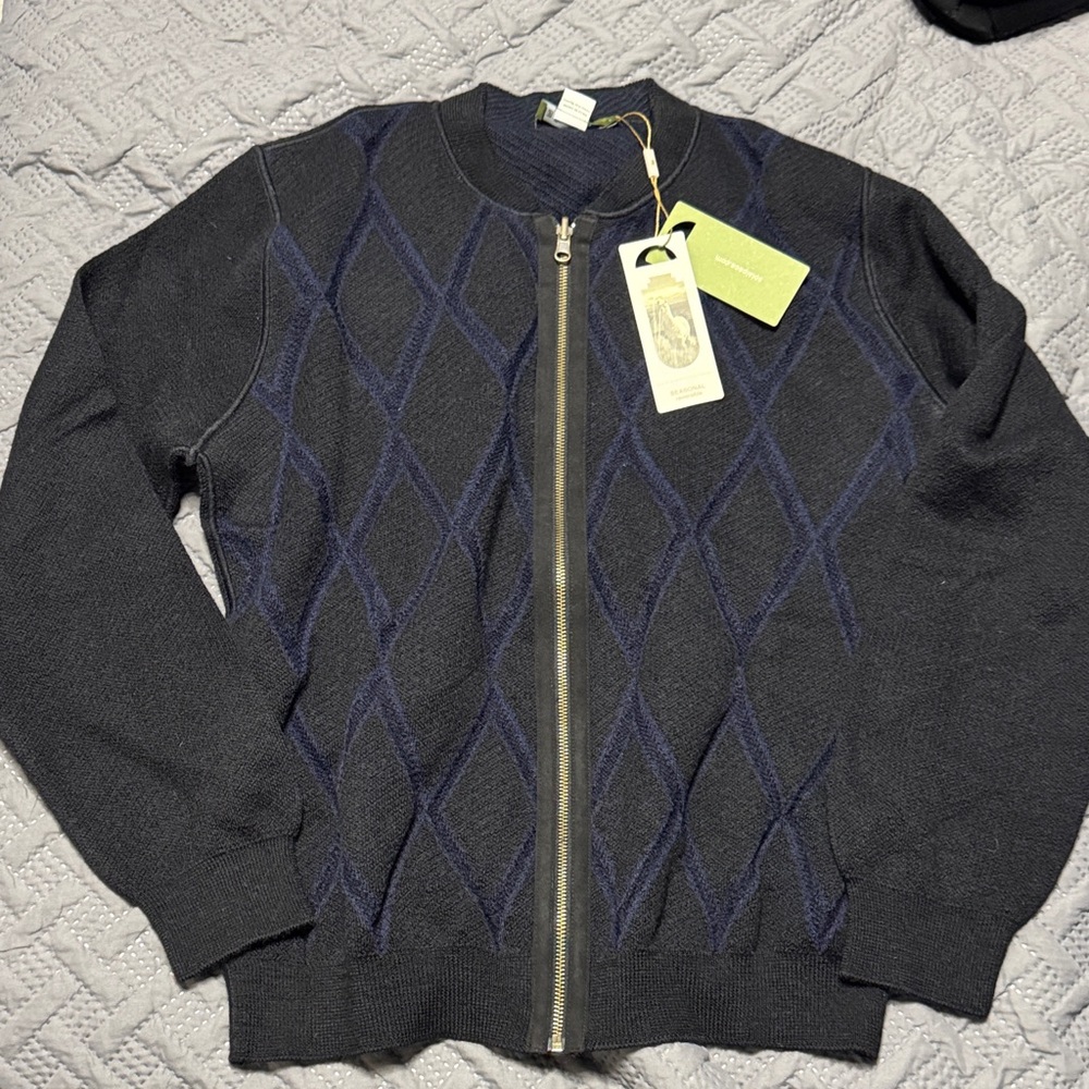 NWT! From Peru- alpaca reversible men’s zip up sweater
